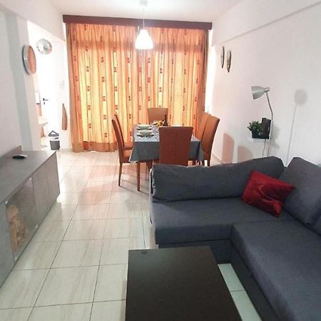 Vasilas Holiday Apartment #2 Larnaca Buitenkant foto