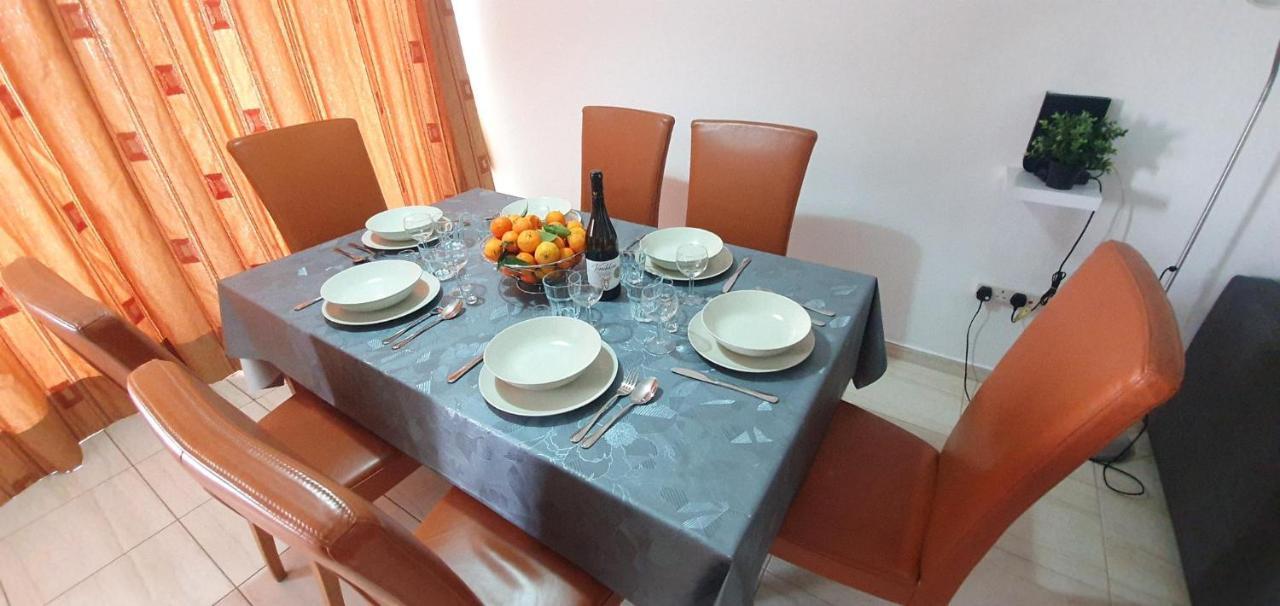 Vasilas Holiday Apartment #2 Larnaca Buitenkant foto