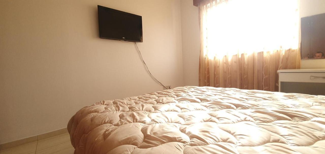 Vasilas Holiday Apartment #2 Larnaca Buitenkant foto