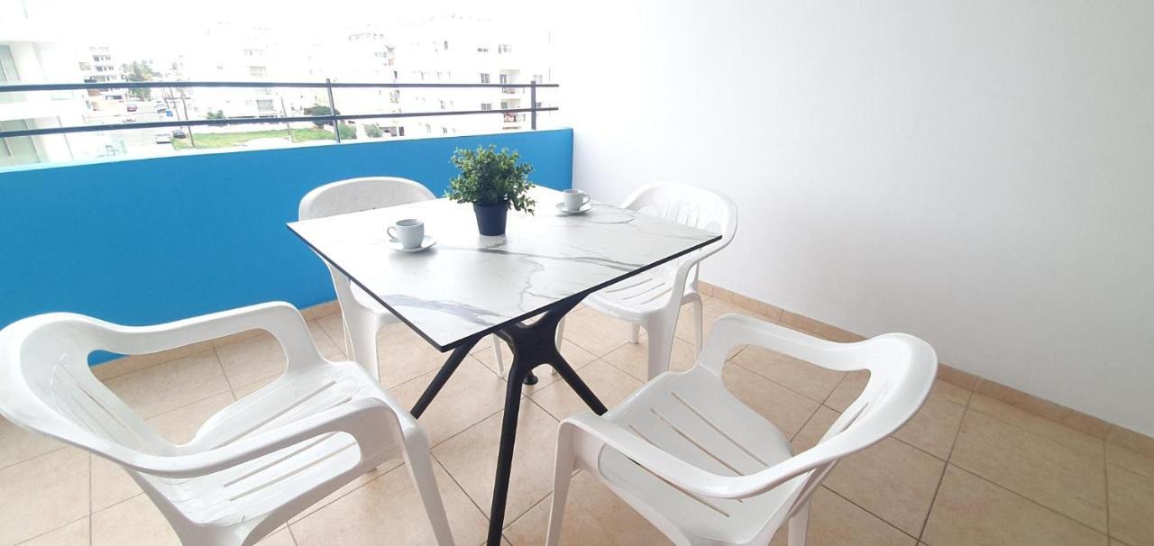 Vasilas Holiday Apartment #2 Larnaca Buitenkant foto