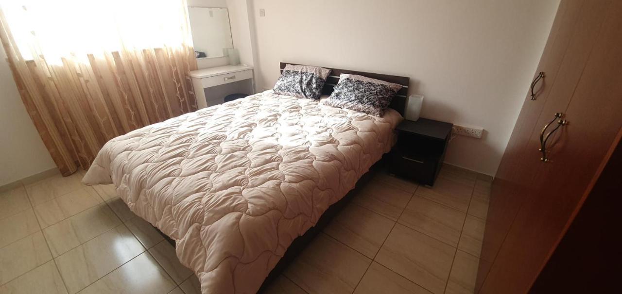 Vasilas Holiday Apartment #2 Larnaca Buitenkant foto